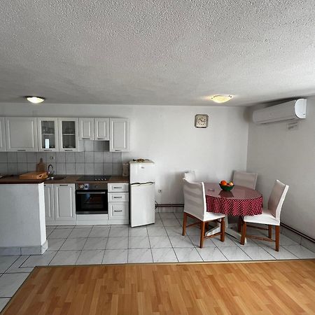 Apartment And Rooms Ruza Τρογκίρ Εξωτερικό φωτογραφία