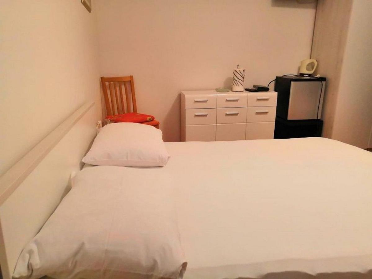 Apartment And Rooms Ruza Τρογκίρ Εξωτερικό φωτογραφία